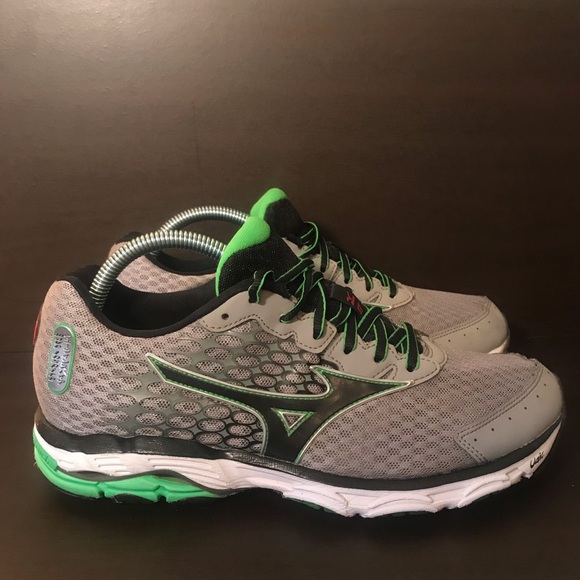 mizuno wave rider 11 mens